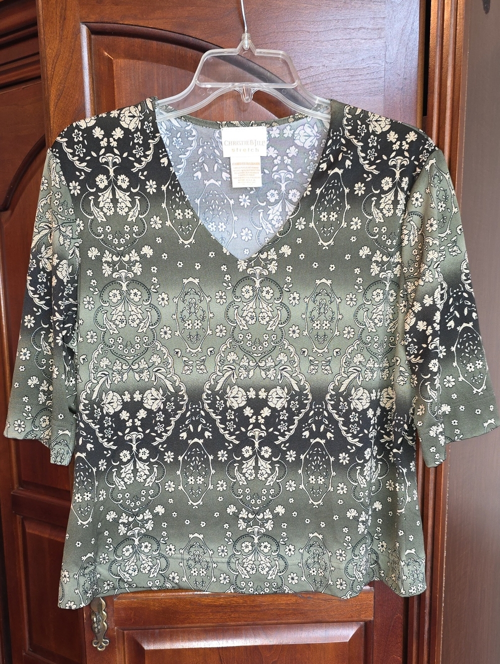 Christie & Jill Olive Green & Cream Patterned Top XL